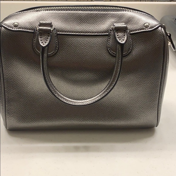 Authentic Coach Metallic  Silver Catchall Purse - Picture 4 of 7